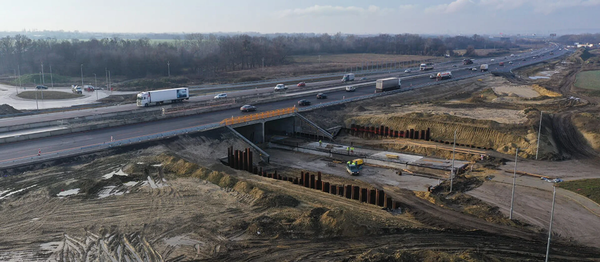 Photo: Triblavina, view on the bridge, main bridge structure, bridge structure, bridge, concrete foundation sealing slab, sealing slab